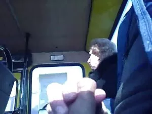 A részt vevő mestere ...