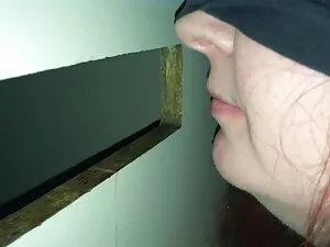 Kitty nagyon szoros  ...